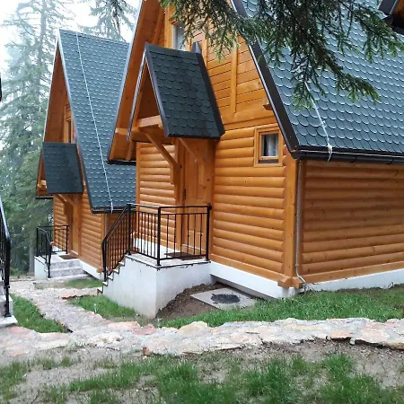 Zlatair Chalets Lodge