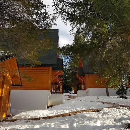 Zlatair Chalets Nova Varos