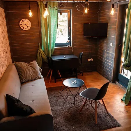 Zlatair Chalets * Nova Varos